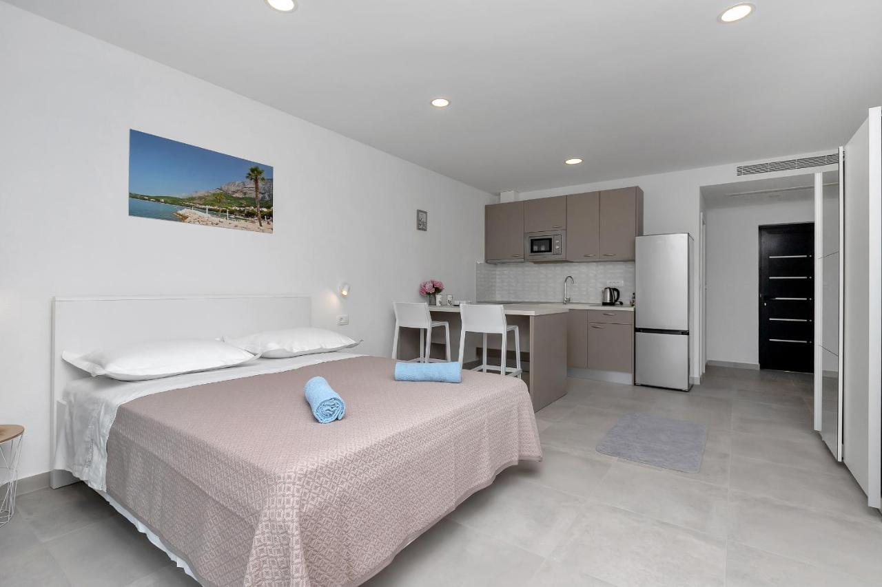 Central Beach Apartments Tucepi Ngoại thất bức ảnh