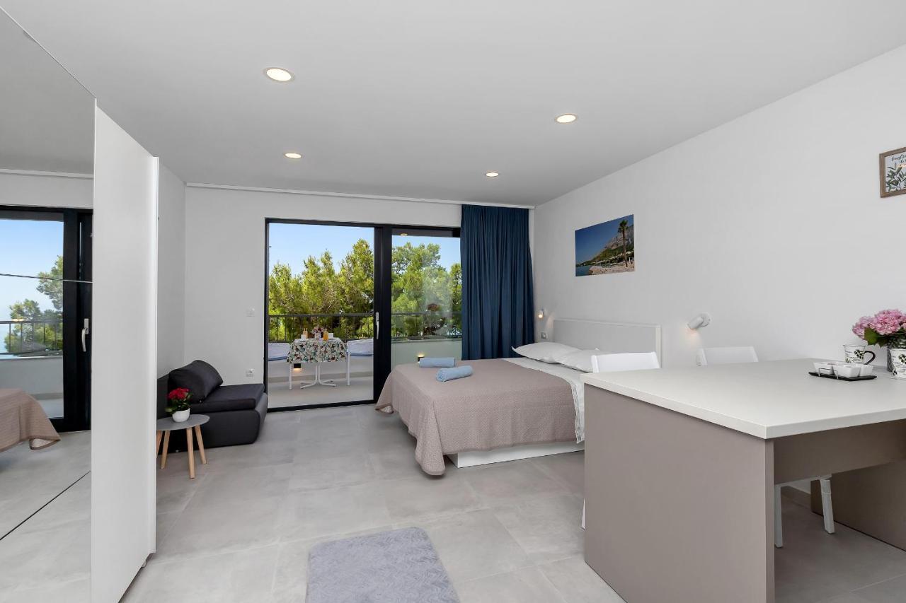 Central Beach Apartments Tucepi Ngoại thất bức ảnh